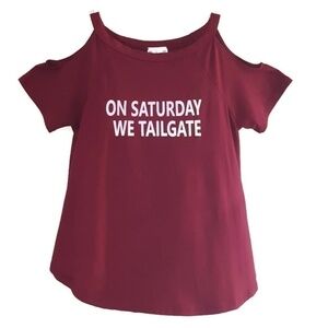 Gaze Dark Red Cold Shoulder Cut-Out Short Sleeve Loose Fit Graphic T-Shirt